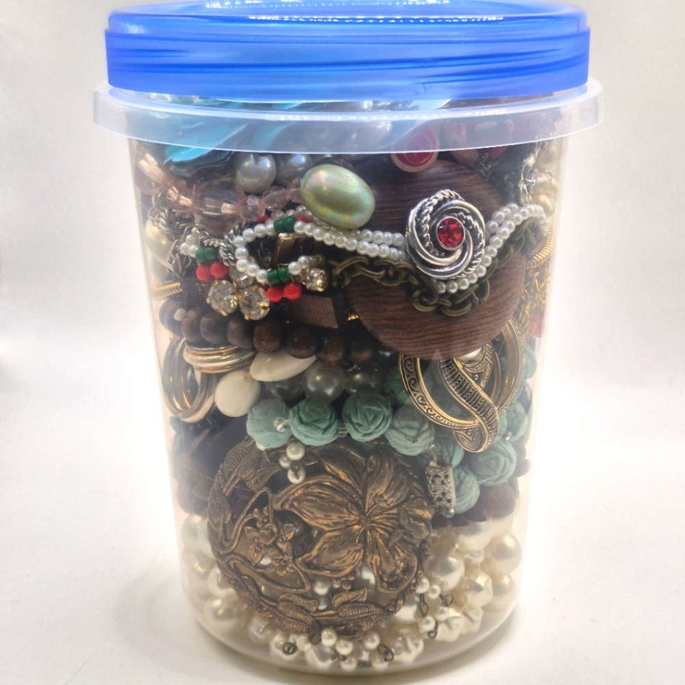 2+ lb VTG to Now Jewelry Jar | Craft, Repair, Wear